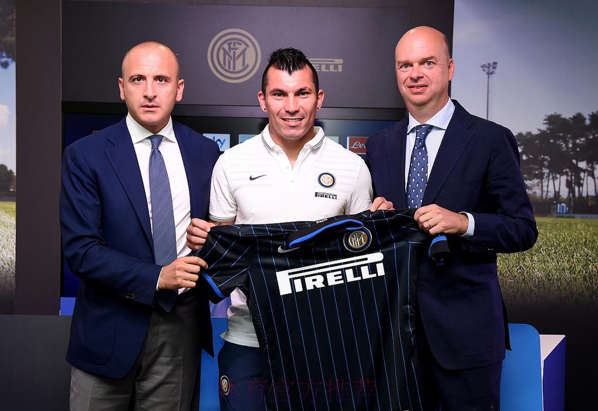 贝尔已经在马德里完成体检 周五前往伦敦签约热刺 贝尔已经在马德里完成体检 周五前往伦敦签约热刺