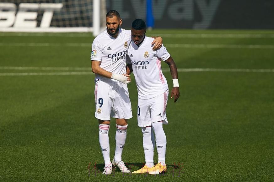 西甲-维尼修斯挑射水爷任意球破门 皇马2-0马洛卡 西甲-维尼修斯挑射水爷任意球破门 皇马2-0马洛卡